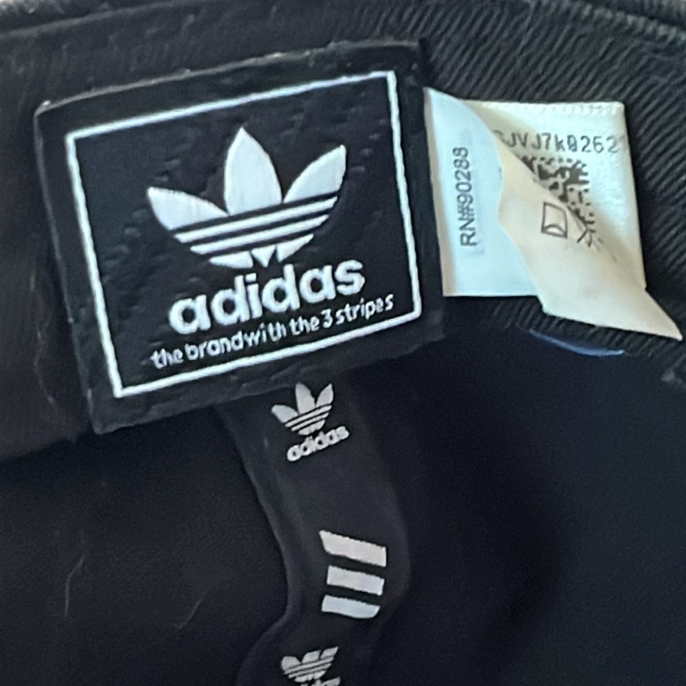 Adidas black baseball cap - Picture 5 of 7